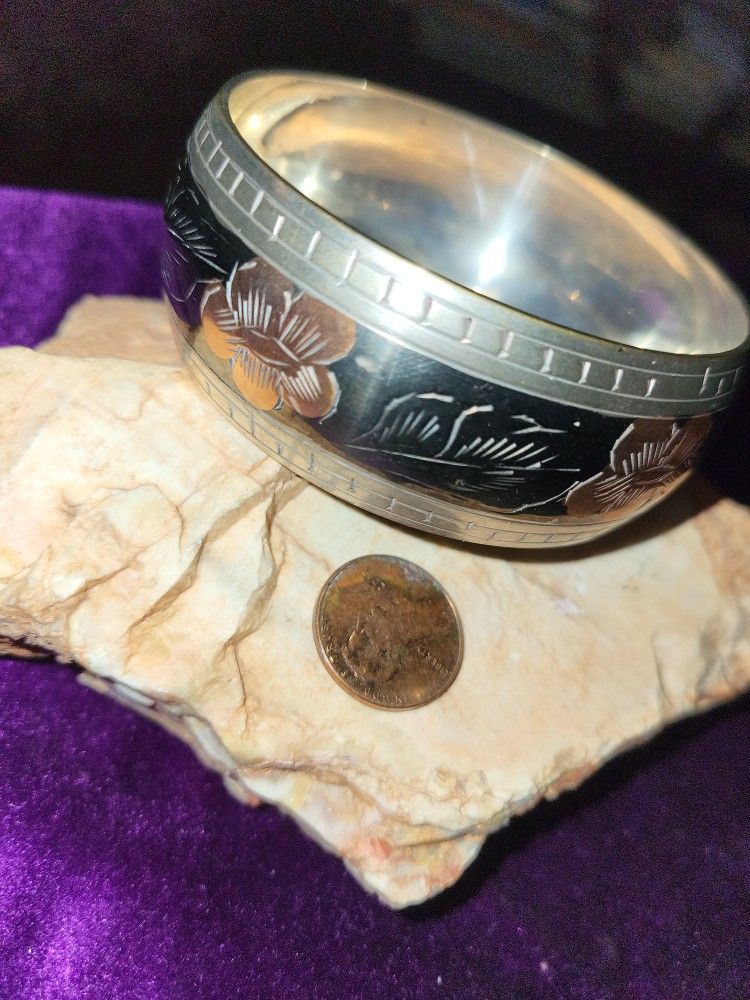 Dogwood Copper Inlay on Wide Silver Bangle 