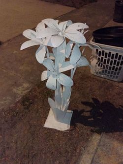 Metal Flower Sculpture
