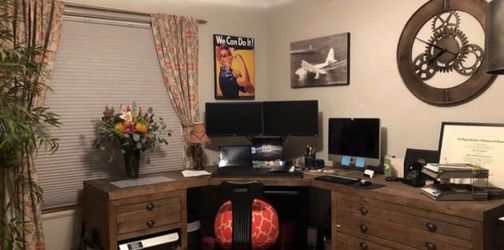 💻 Dual HP 23” Monitors with Premium Adjustable Dual Monitor Arm – $140 OBO