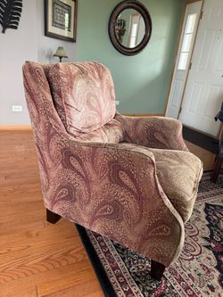 FREE - Wingback Accent Chair