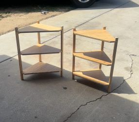 2 shelfs