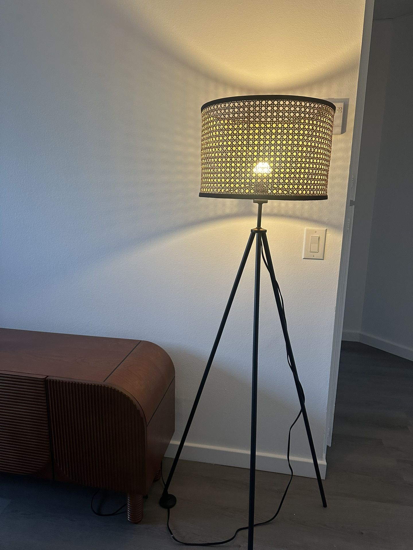 Rattan Floor Lamp