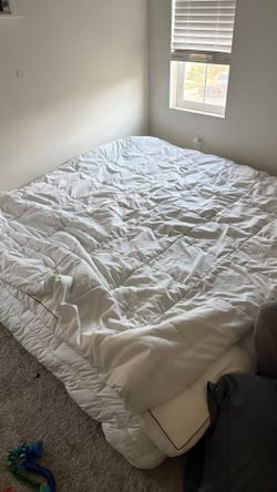 Sleepy’s by Sealy 8” firm King Mattress