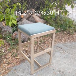 Vintage, Middle Century Retro Wooden Wide Seat Bar Stool