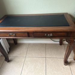 Desk/Entry Table In  Excellent Condition 100%  Wood