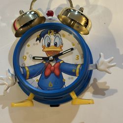 Vintage  Donald Duck Swinging ArmsAlarm Clock