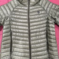 Mountain Hardwear ( Men’s Ghost Whisperer /Hoody)