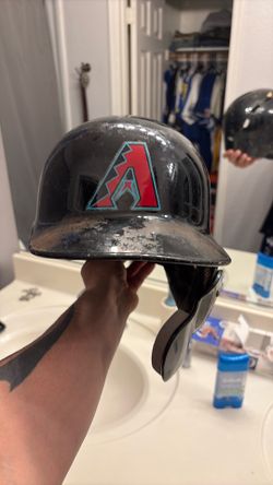 MLB Arizona Diamondbacks authentic on field batting helmet. Right handed hitter black 7 3/8 used.
