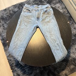 Mens Wranglers straight blue jeans