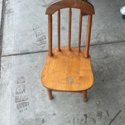 Vintage Spindle Child/Doll Chair 