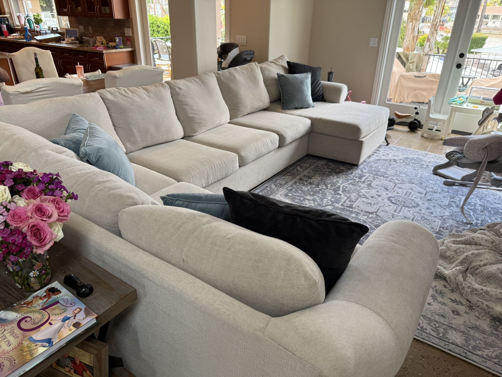 Sectional Couch / Sofa