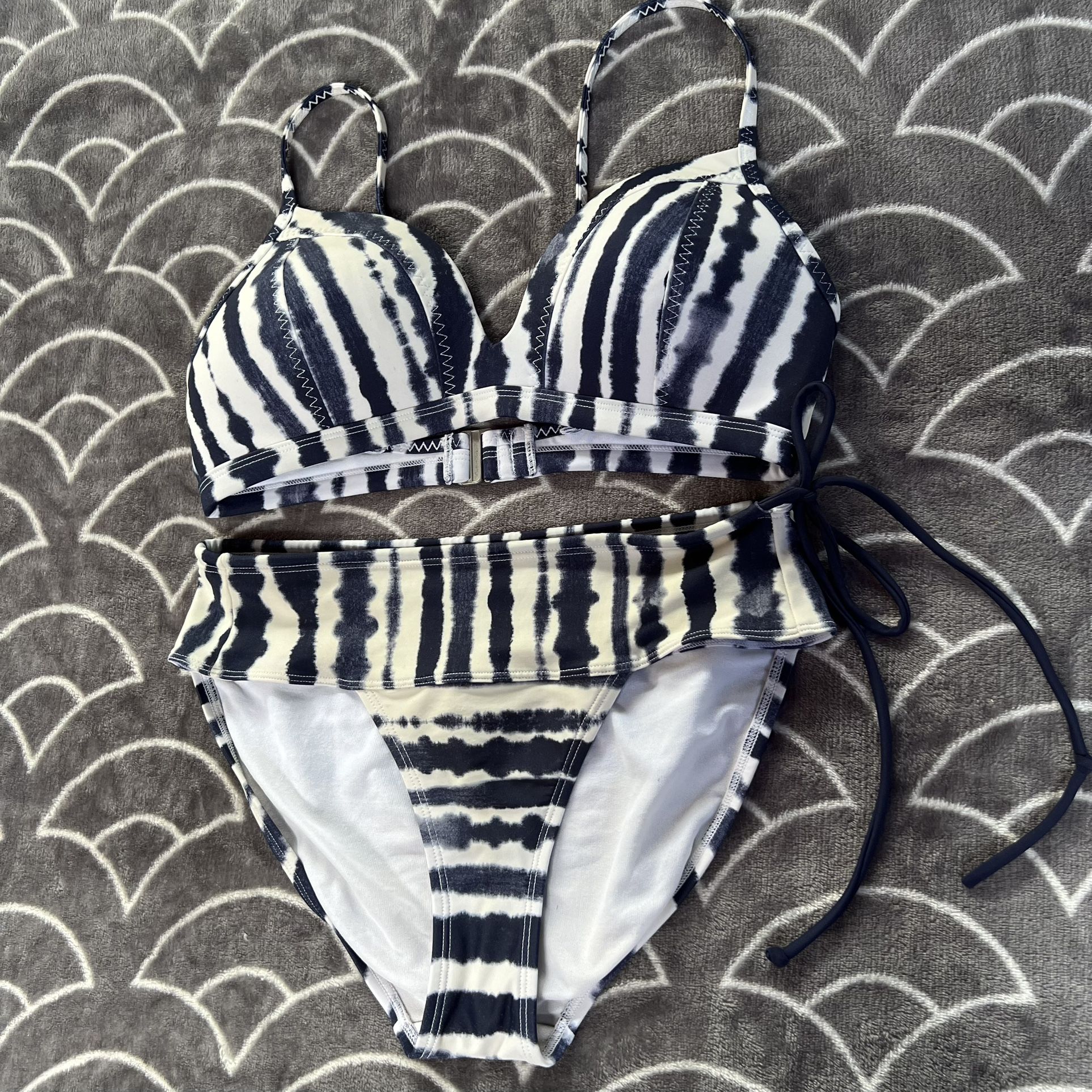 ATHLETA Two-piece swimsuit for women, bikini size S