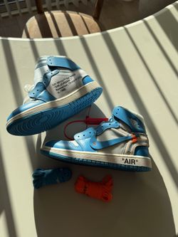 NIKE AIR JORDAN 1 OFF-WHITE / UNC