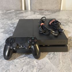 Ps4 500GB With Controller And Cables