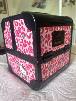 Hello Kitty Impressions Vanity Makeup Case