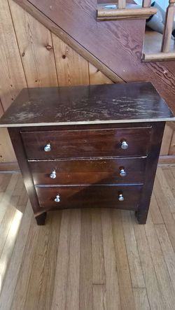 Dresser & side table