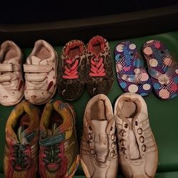 Girls big lot of tennis shoes, left to right, 5, 6, 7, 7.5  front one is missing a strap, tongs missing sime on heel, see pic. East or west. All for $