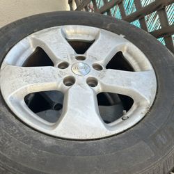 jeep grand cherokee wheels 18” wheels $$100$$ need tires still drivable