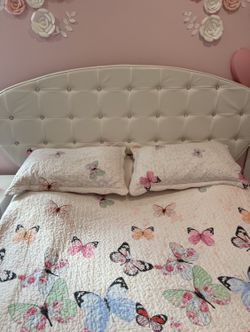 $500 Queen size bed used but in a good condition, organic queen size mattress included Nightstand used in a good condition $100