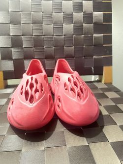 red foam runners 
