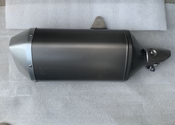 17-19 Suzuki gsxr1000 oem exhaust