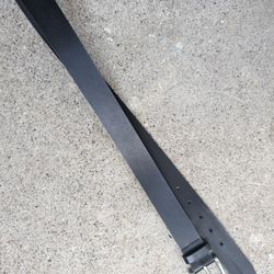 New Mens Black Belt Size Large 42" Silver Buckle
East or West