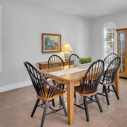 Dining room Table And Chairs Solid Oak