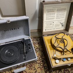 2 Record Players 