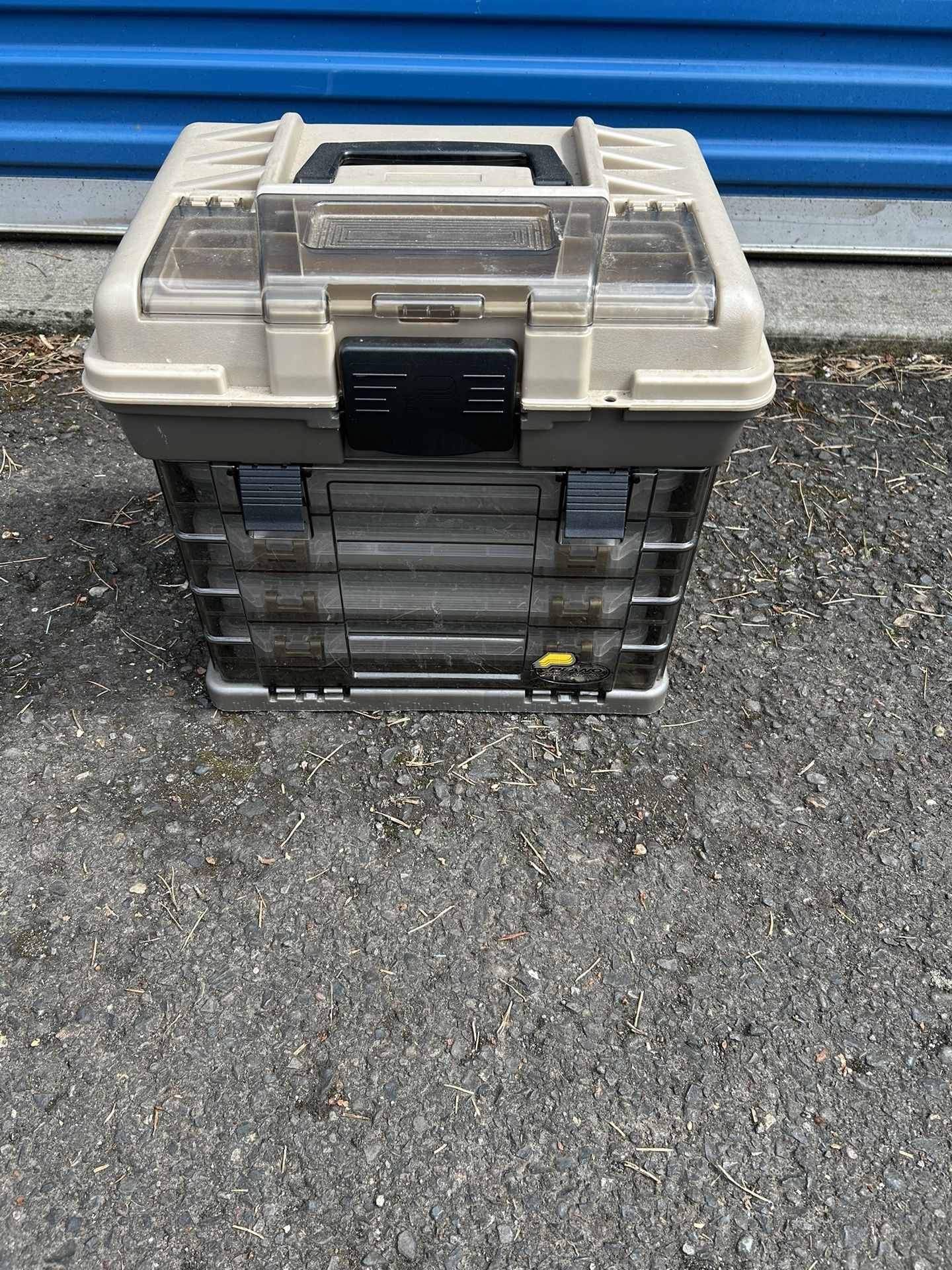 Fish tacklebox
