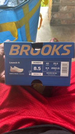 Brooks Launch 11 Women's Running Shoes Size 8.5
