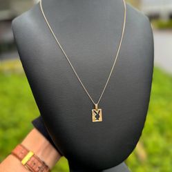 10k solid yellow gold Bunny pendant charm & 9 ” curb chain necklace