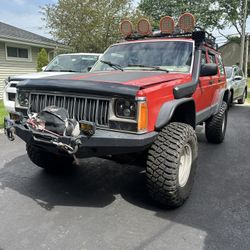 1990 Jeep Cherokee