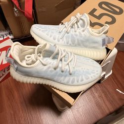 Yeezy 350 V2 Mono Ice (Size 5M / 6.5W)