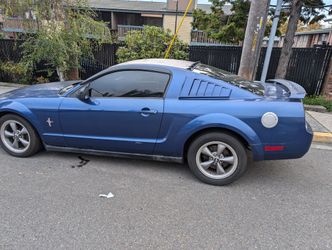 Ford Mustang V6 2006