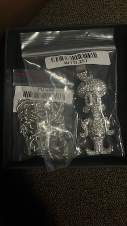 Moissanite Diamond Squidward Charm And Chain