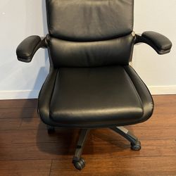 Office Chair Like New 