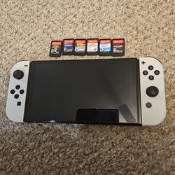 Nintendo Switch OLED + 6 Games And Case