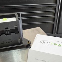 Skytrak Golf Simulator 