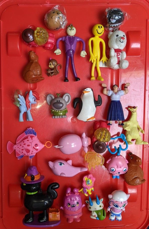 Toys Dolls Bendies Figures Lot 24 Toys Movies Pixar Disney Pez More
