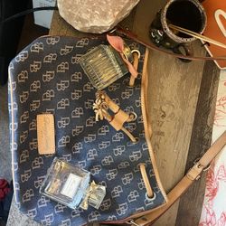 Dooney & Bourke bag