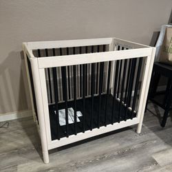Babyletto Mini Crib 4 In 1 Base