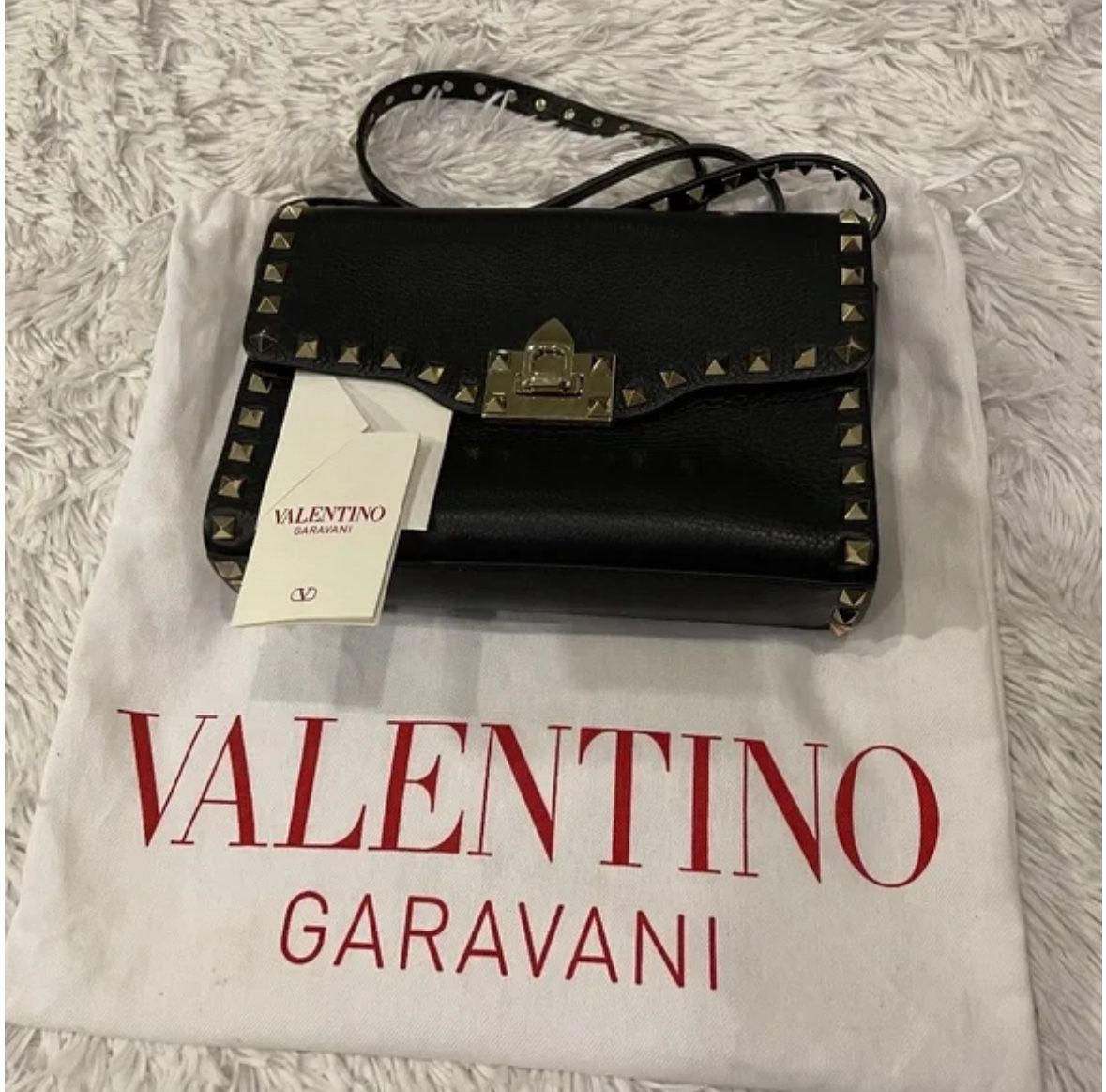 Valentino Garavani - Medium Rockstud Leather Shoulder Bag