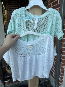 2 Small Girl’s Crop Sweaters