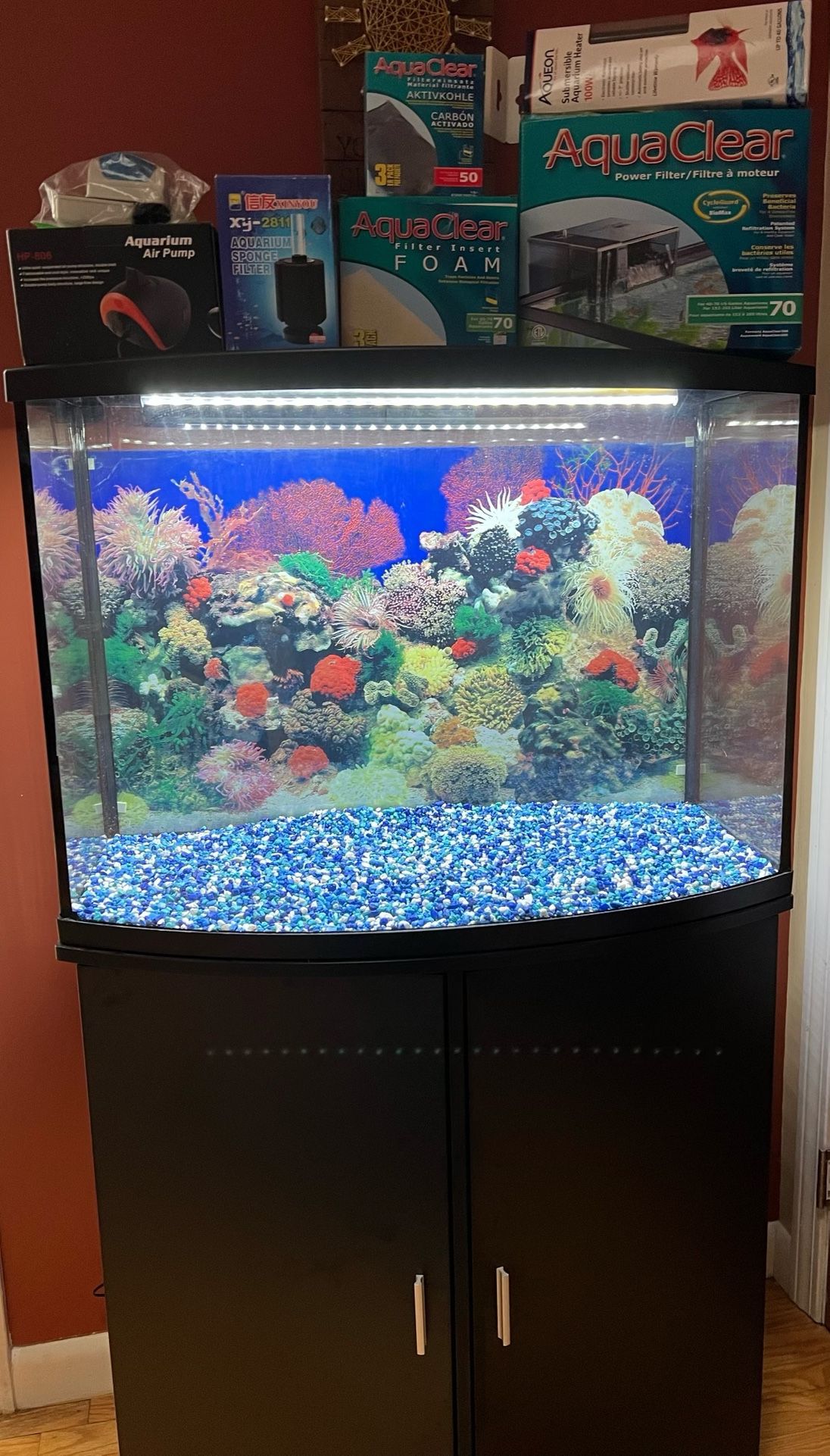 36 Gallon Fish Tank with Stand and accessories . 