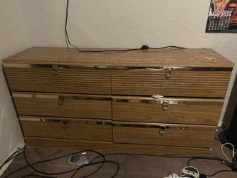 6 Drawer Wooden Dresser