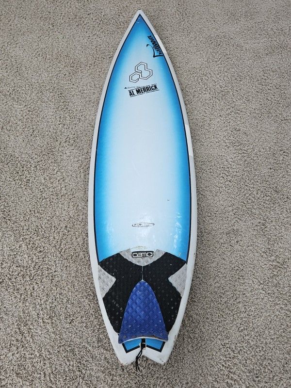 AL MERRICK 6'3" FLYER 2 with Fins-Great Condition