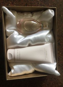 Lovely by Jessica Parker Perfume