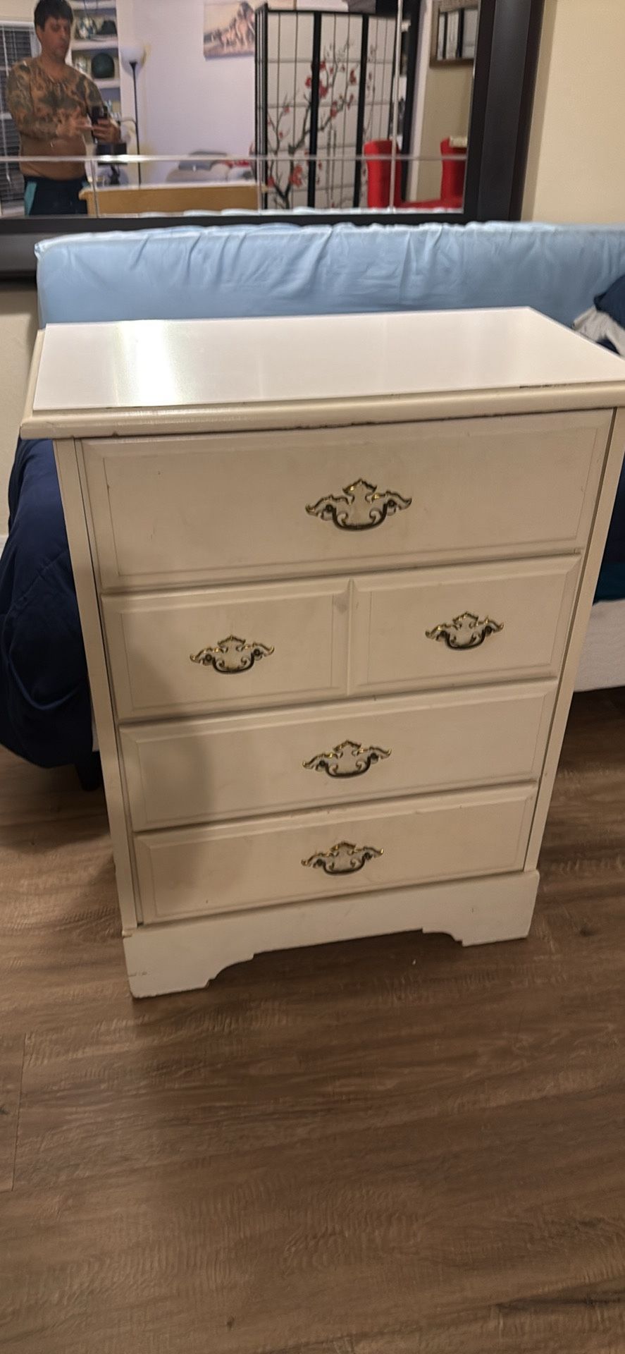 Dresser