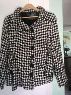 Black & white coat 🖤