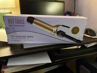 Hot tools pro signature 24k gold 1 1/2 curling iron